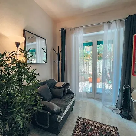 Audrey Design Apartment