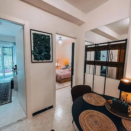 Audrey Design Apartment